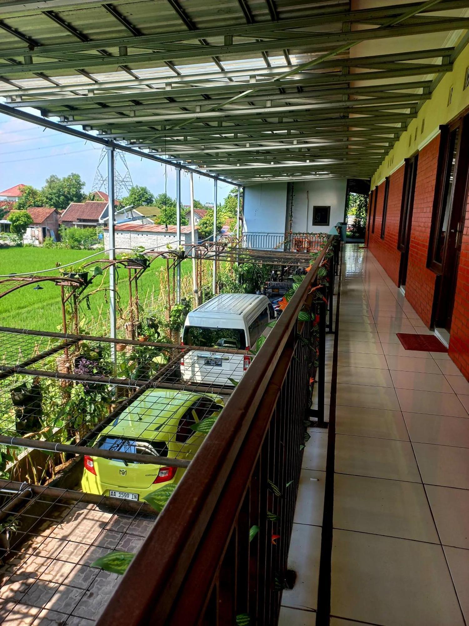 Hotel Omah Cepit ภายนอก รูปภาพ